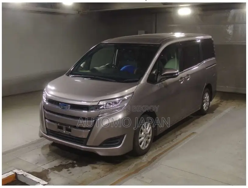 Toyota Noah X 2020