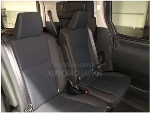 Toyota Noah X 2020