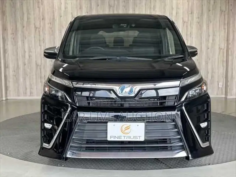 Toyota Voxy Hybrid ZS KIRAMEKI 2021