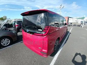 Toyota Noah Hybrid SZ Red Wine 2022