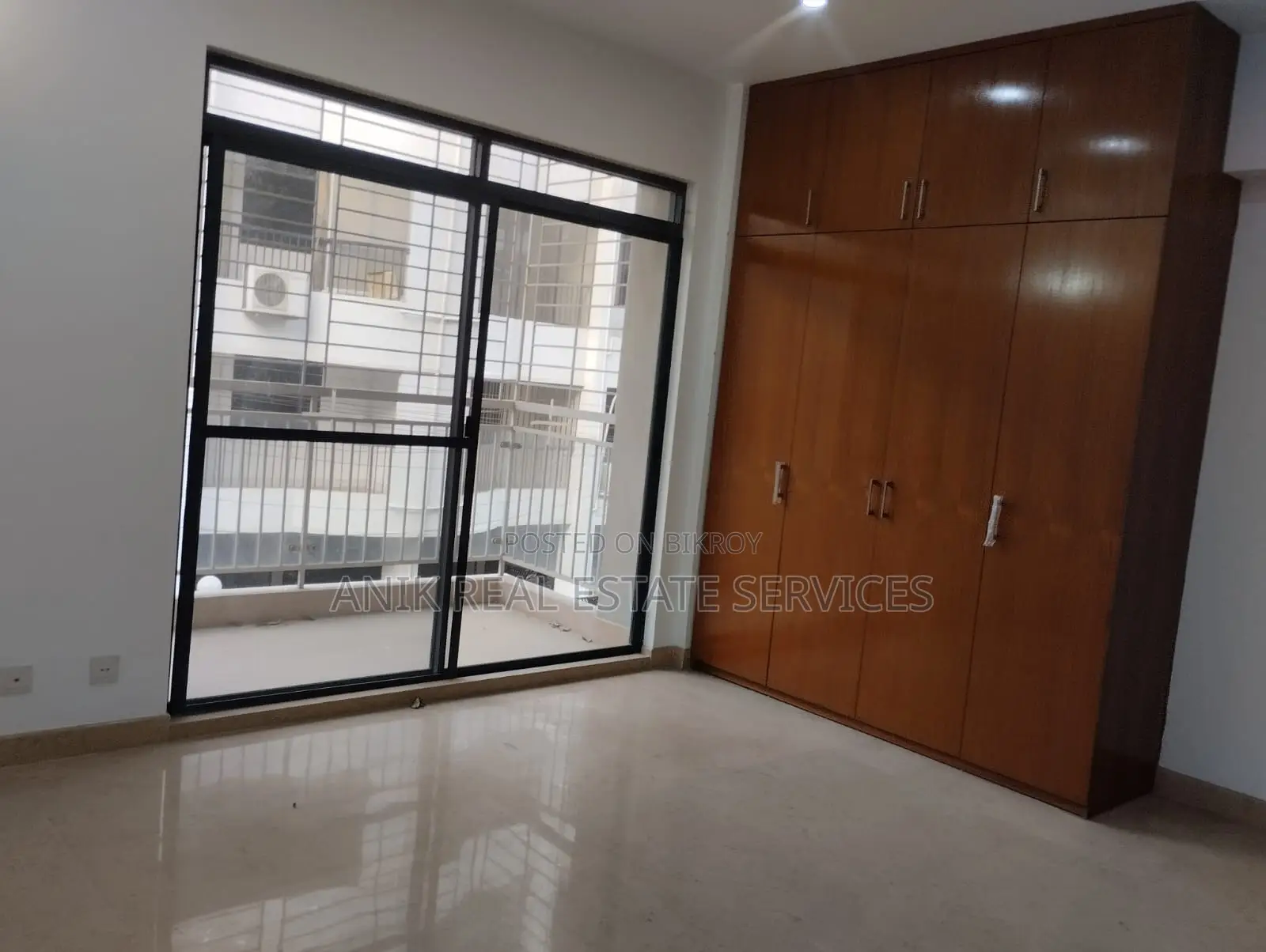 Swmming Pool Gym 4200 Sft Flat Rent At Gulshan North