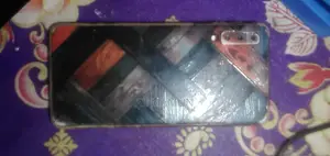 Samsung Galaxy A7 4/64 (Used)