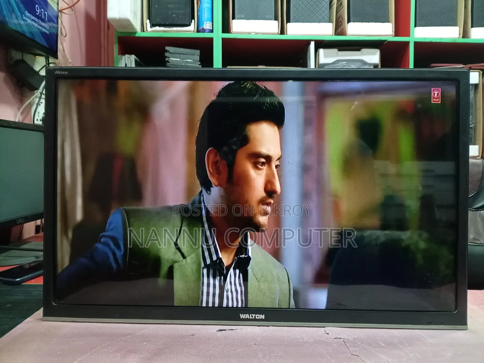 Eid Special: Walton 28" LED TV (100% Fresh)
