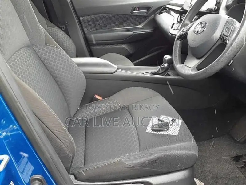 Toyota C-HR HYBRID S 2021