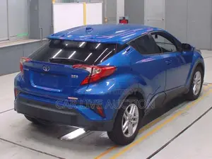 Toyota C-HR HYBRID S 2021