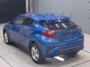 Toyota C-HR HYBRID S 2021