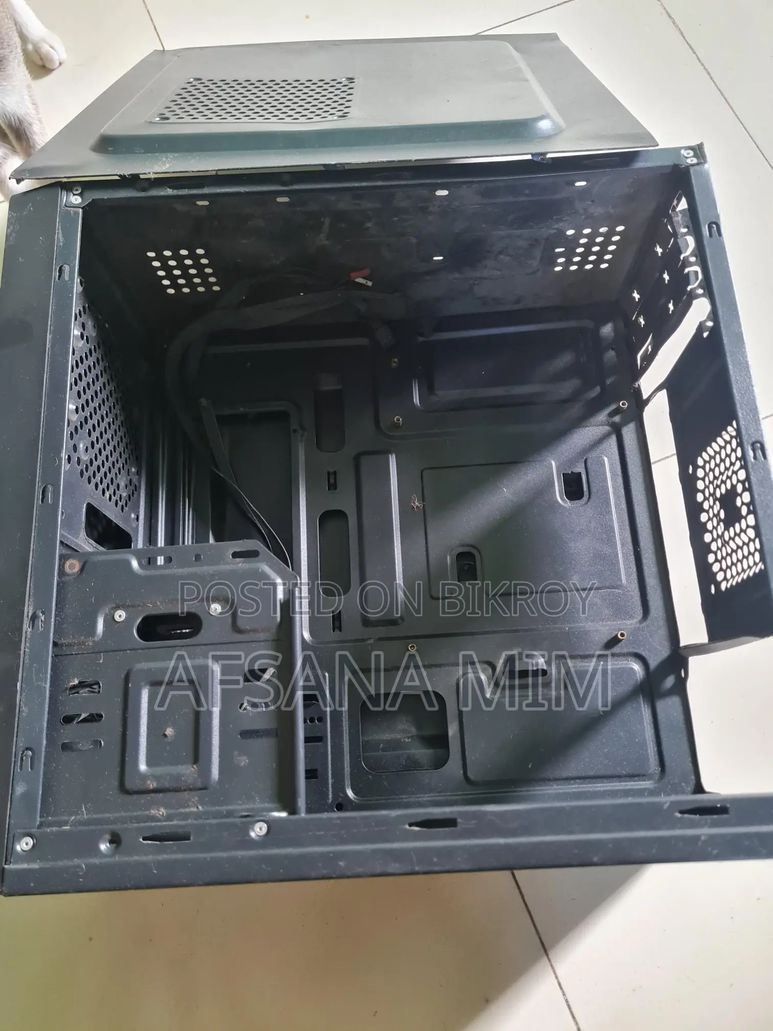 Gigasonic Casing