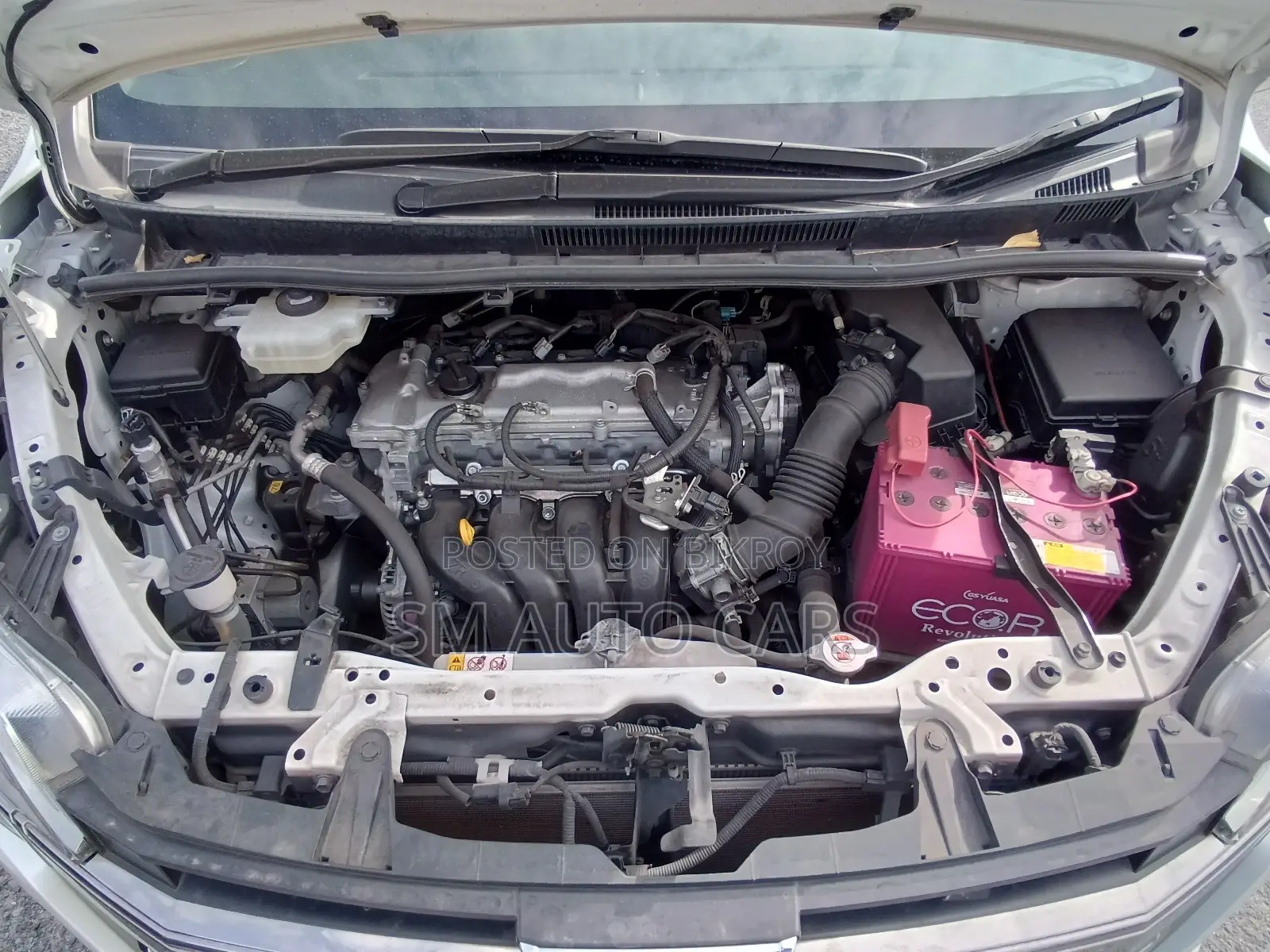 Toyota Noah Non Hybrid WXB Pearl 2021