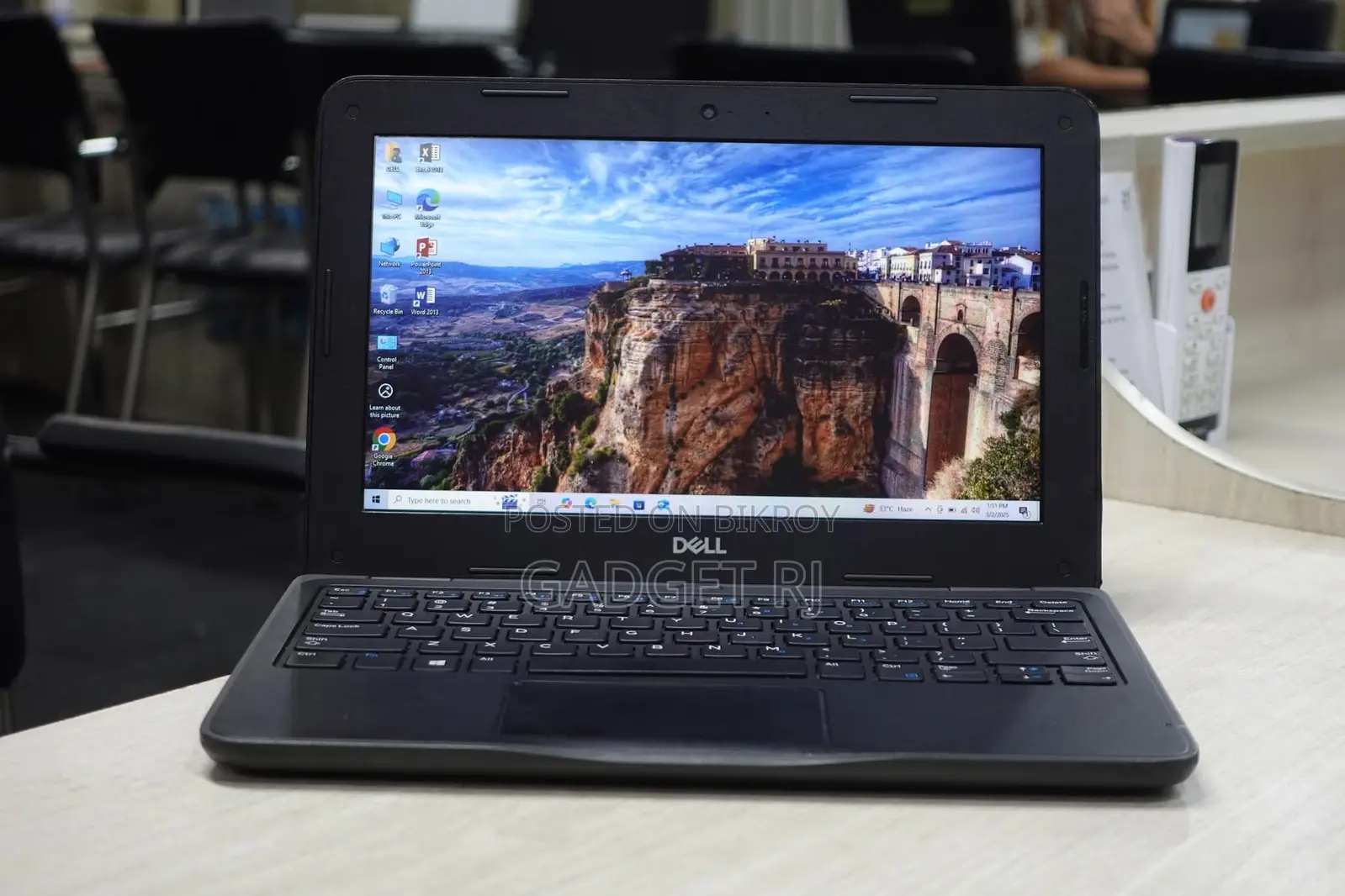 Fully fresh condition laptop 💫🎁