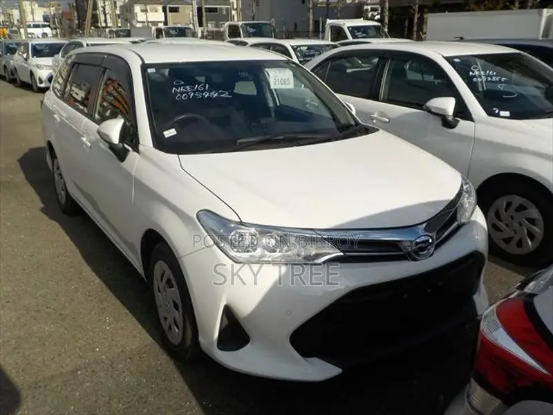Toyota Fielder e X PACKAGE 2020