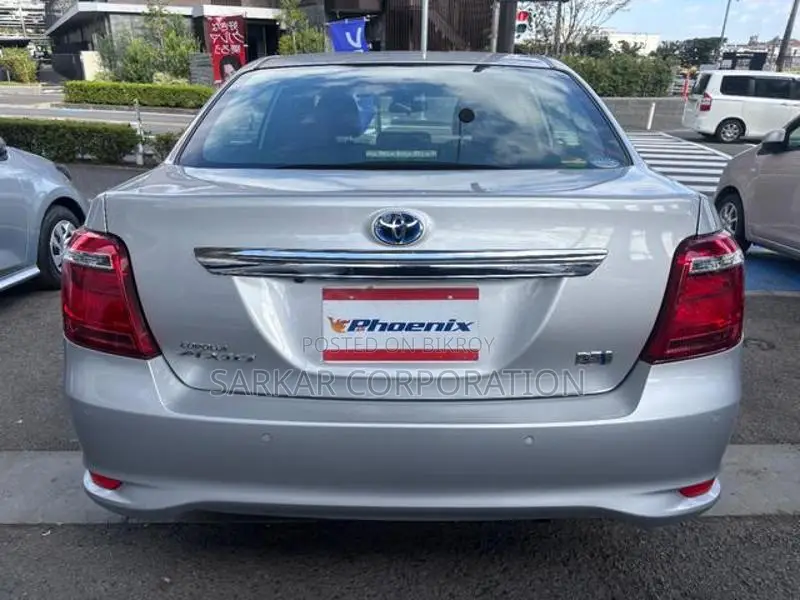 Toyota Axio EX Hybrid 2021