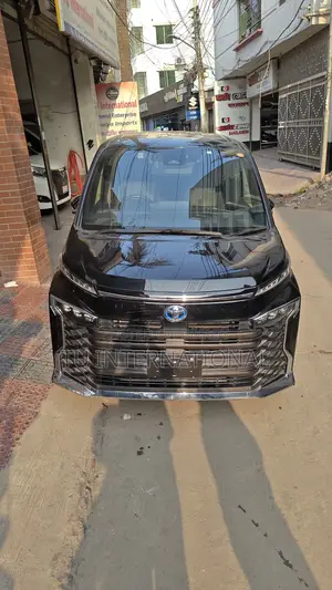 Toyota Voxy SZ HYBRID UNIT 2023