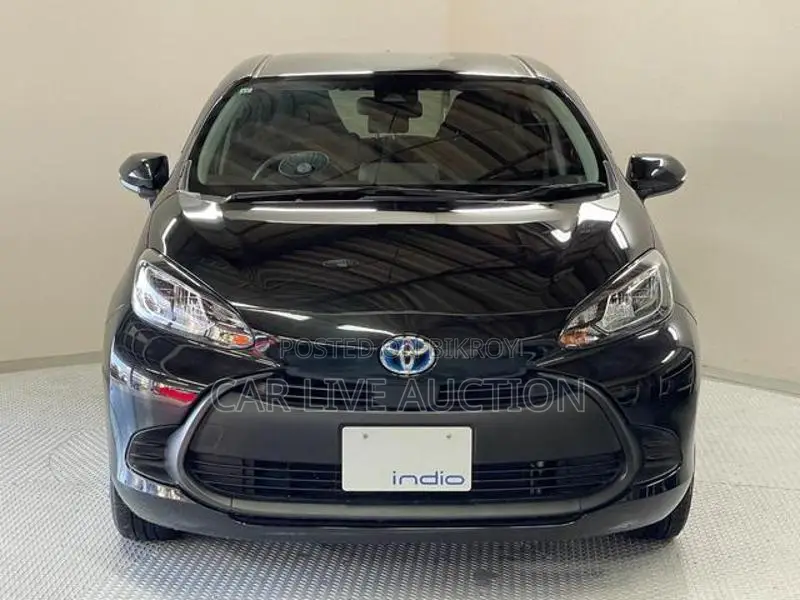 Toyota Aqua HYBRID X 2021