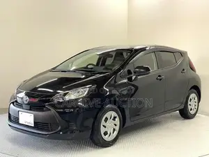 Toyota Aqua HYBRID X 2021