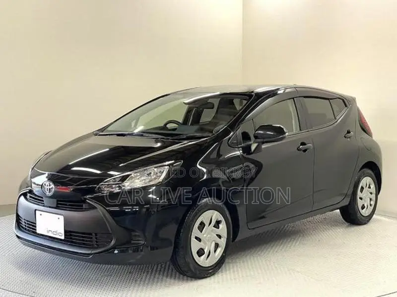 Toyota Aqua HYBRID X 2021