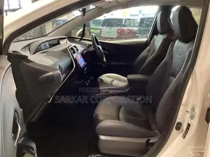 Toyota Prius S Touring 2021