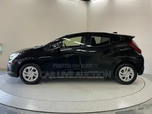 Toyota Aqua HYBRID X 2021