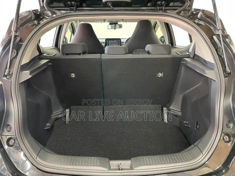 Toyota Aqua HYBRID X 2021