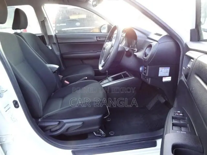 Toyota Fielder EX রেডি শোরুম ২০২০