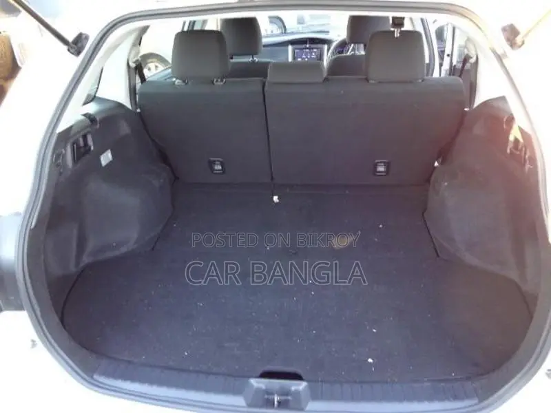 Toyota Fielder EX রেডি শোরুম ২০২০
