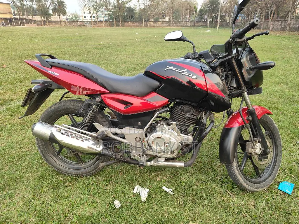 Bajaj Pulsar 150 (2017)