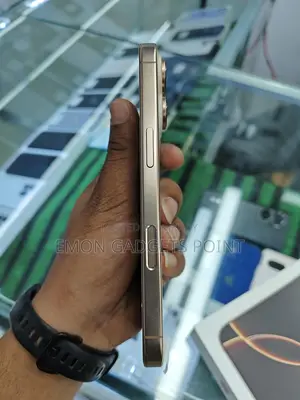 Apple iPhone 16 Pro 128GB (Used)