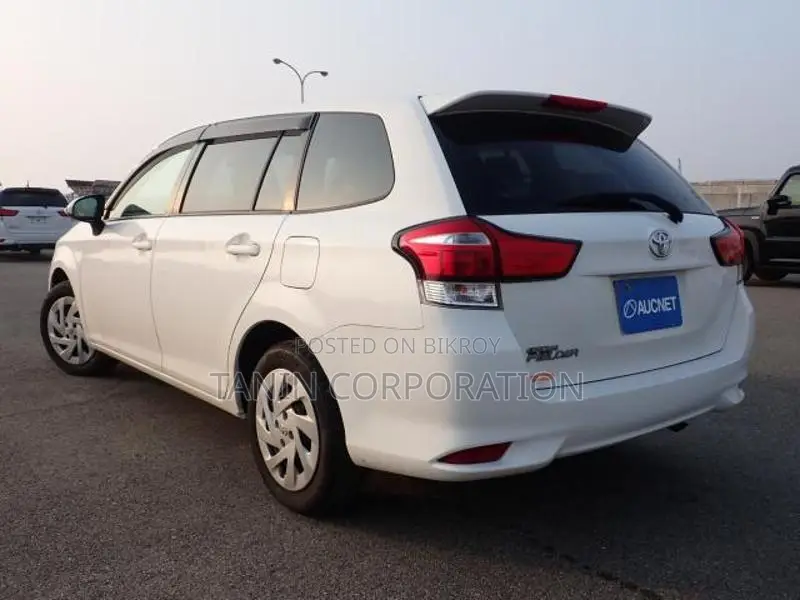 Toyota Fielder Non Hybrid EX 3.5 2020