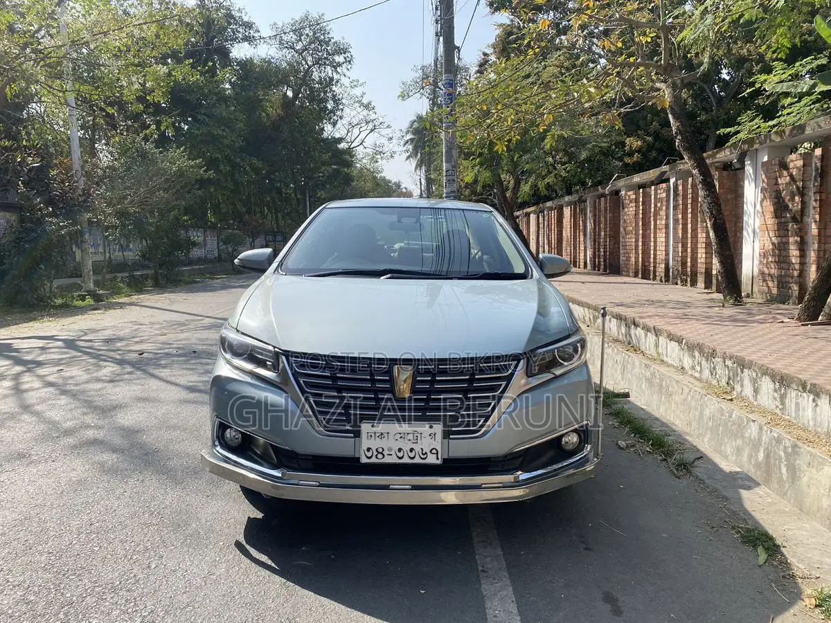 Toyota Premio 2016