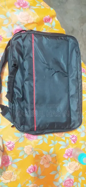 একটি ল্যাপটপ এর ব্যাগ বিক্রি হবে
