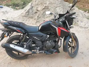 TVS Apache RTR 160 . 2022