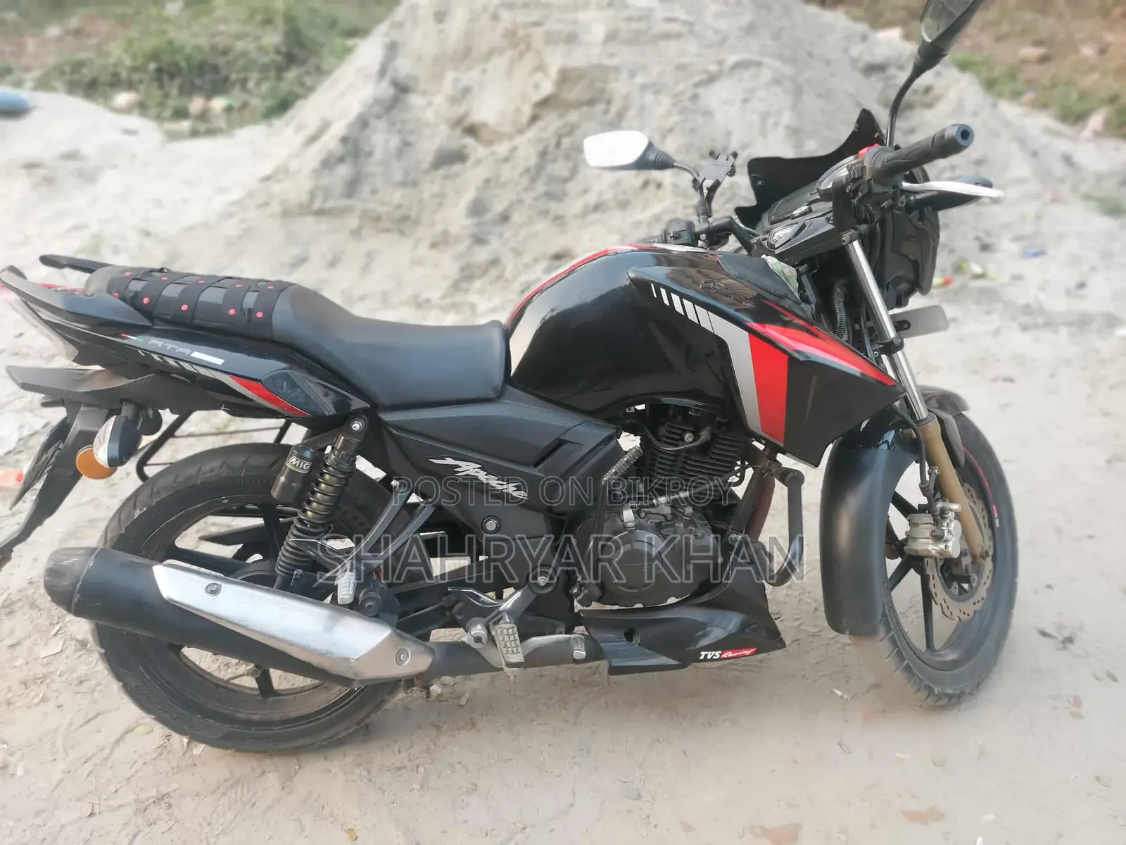 TVS Apache RTR 160 . 2022