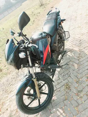 TVS Apache RTR 160 . 2022