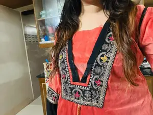 সুন্দর টুপিস/two Piece Kamiz Set
