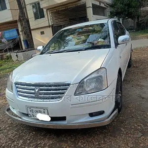 Toyota Premio White 2005