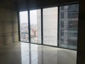 Gulshan Avenue Commercial Space Rent IN
