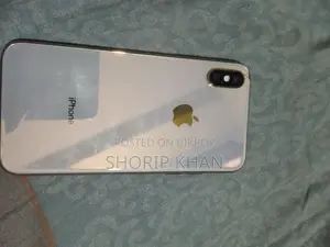Apple iPhone XS (Used)