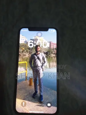 Apple iPhone XS (Used)