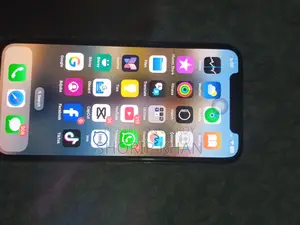 Apple iPhone XS (Used)