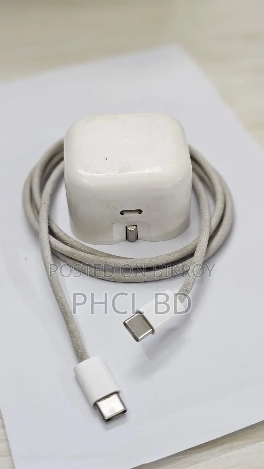 The 35w Single Usb-c Port Compact Power Adapter