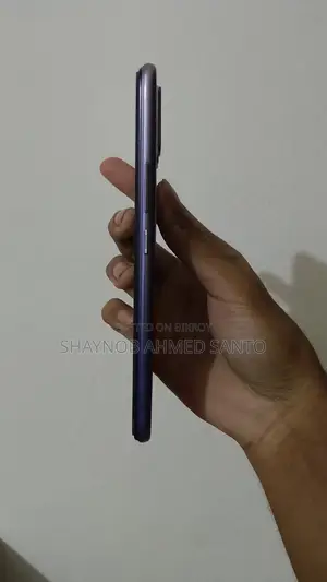 Vivo V20 . (Used)