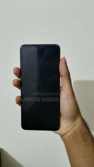 Vivo V20 . (Used)