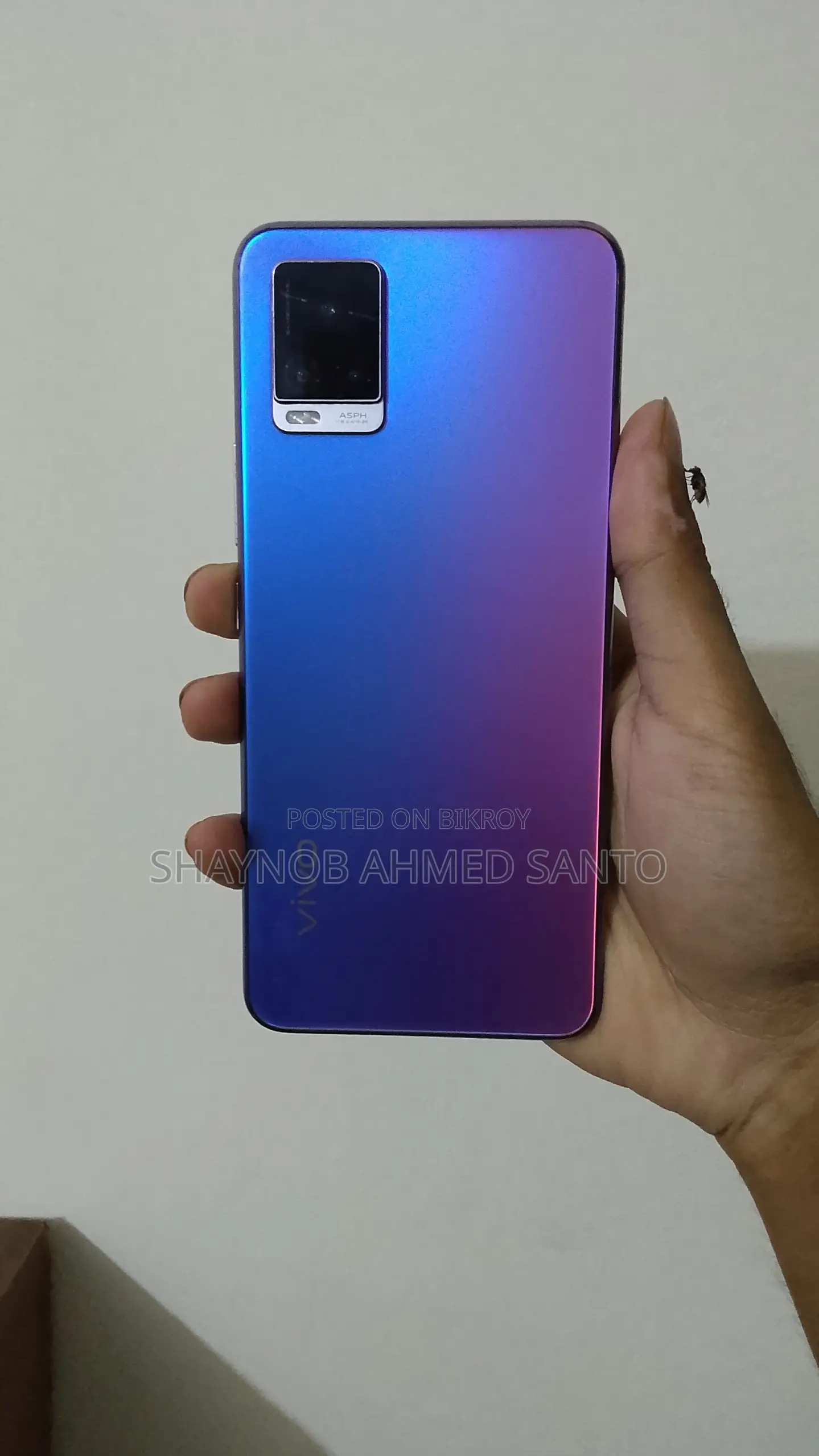 Vivo V20 . (Used)