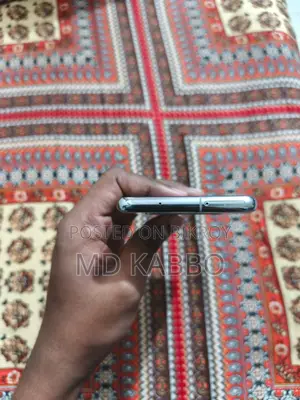 Samsung Galaxy S10 (Used)