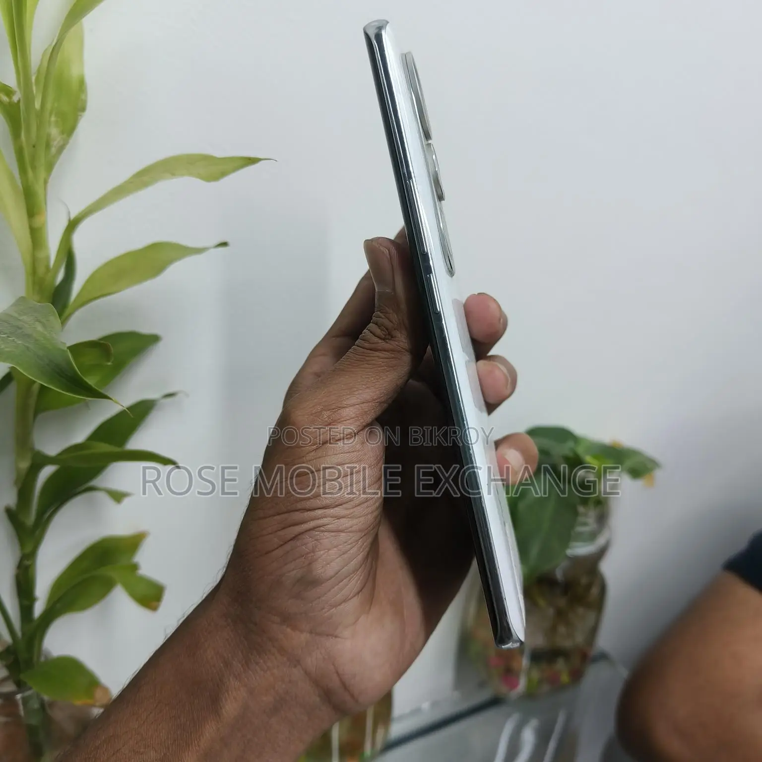 Vivo Y400 Pro 8/256 (Used)