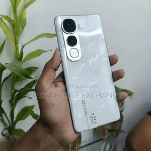 Vivo Y400 Pro 8/256 (Used)