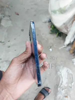 Apple iPhone 12 6.64 (Used)