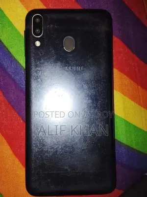 Samsung Galaxy M20 3 / 32 (Used)