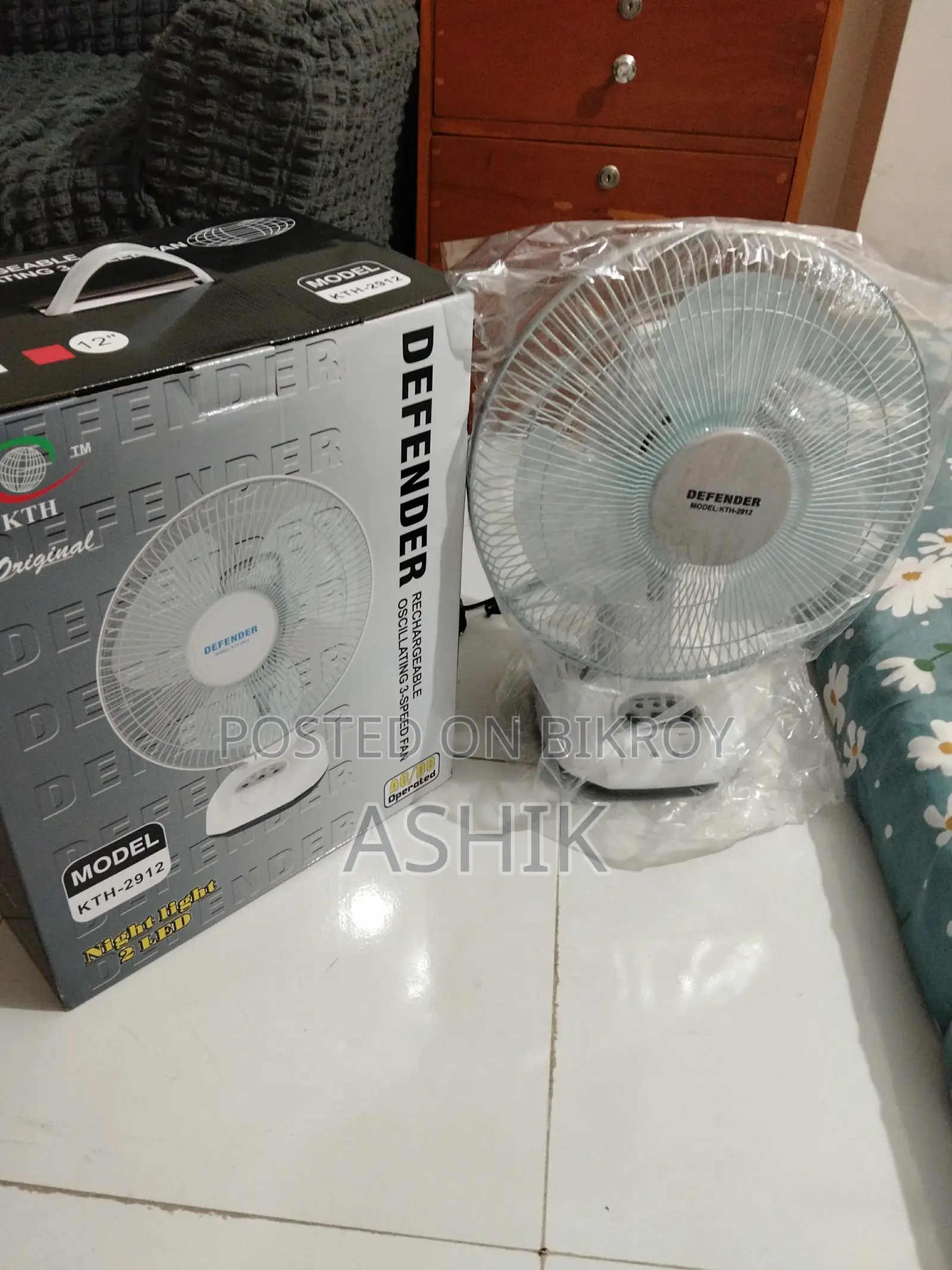 Original Defender 12-Inch Rechargeable Fan