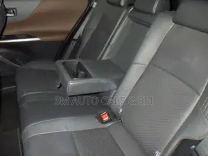 Toyota Harrier Hybrid Z Pearl 2021