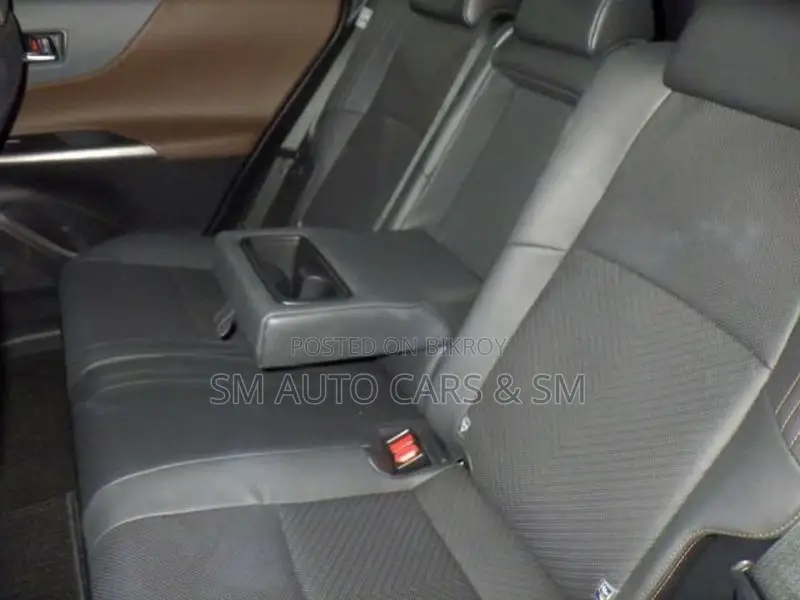 Toyota Harrier Hybrid Z Pearl 2021